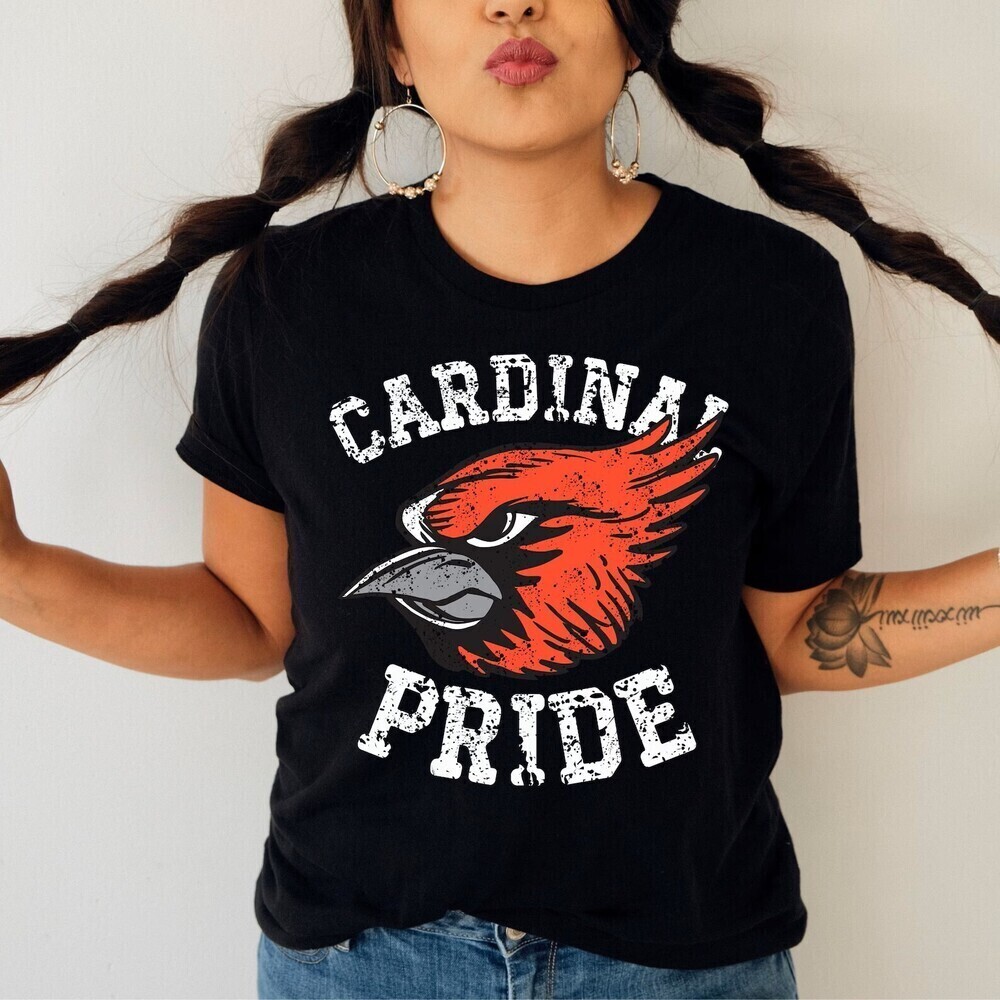 Cardinal Mascot Mom Pride Sports Fan Graphic Unisex T-Shirt